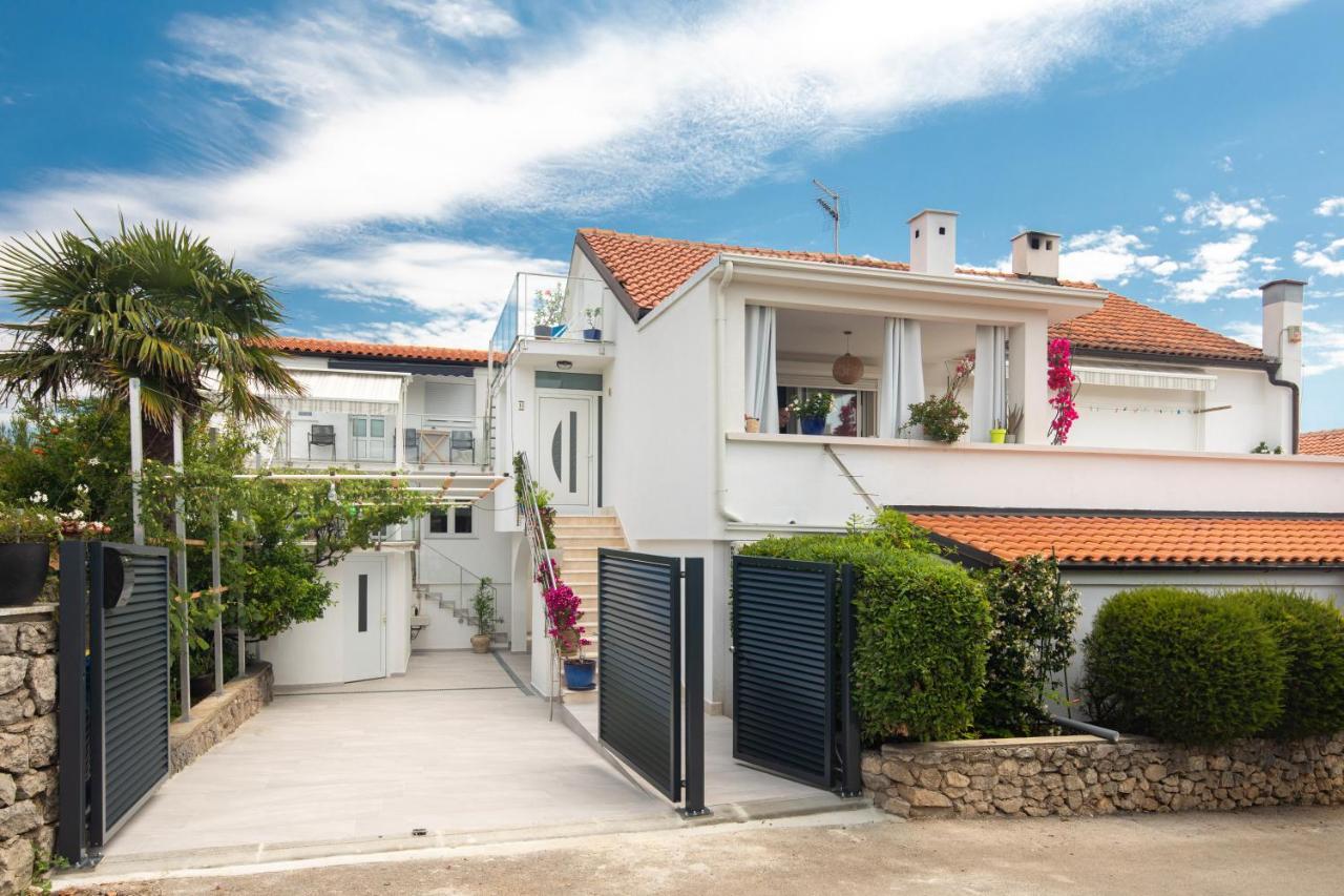 Apartments Soul Krk Town Εξωτερικό φωτογραφία