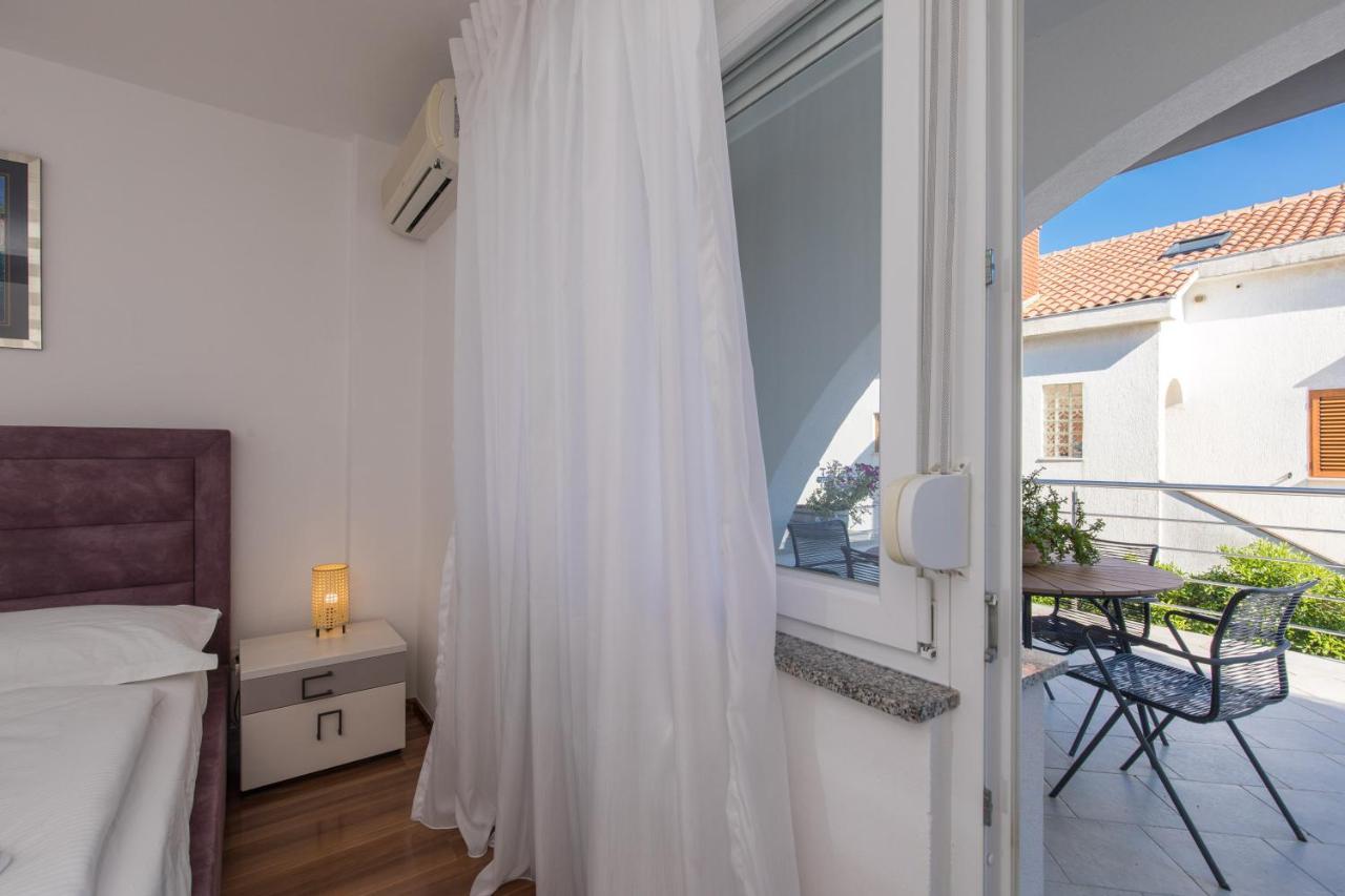 Apartments Soul Krk Town Εξωτερικό φωτογραφία